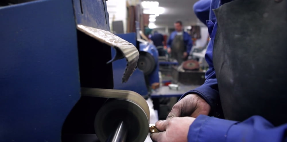 HAND POLISHING DOOR LEVER BODIES