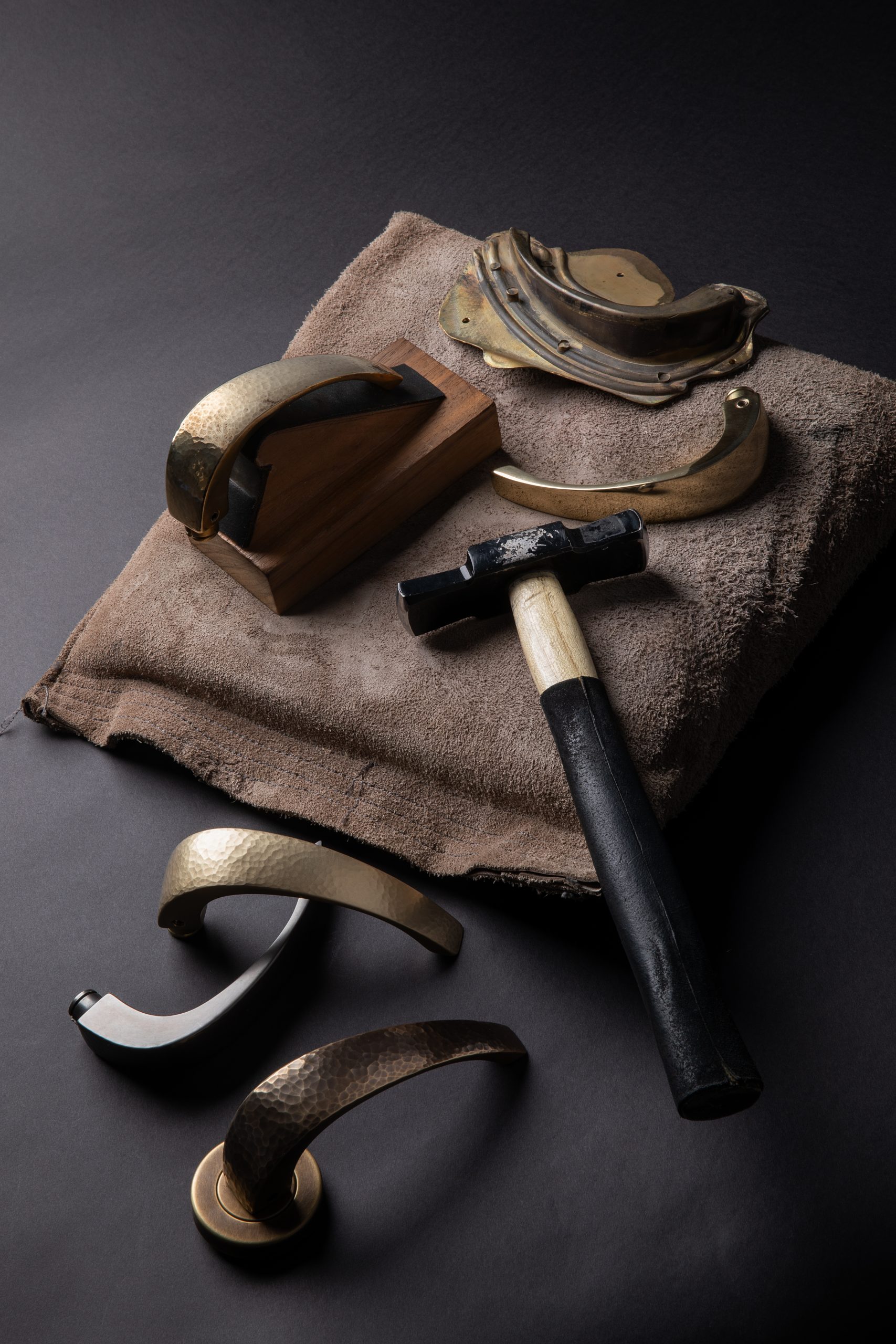 Bridge Solid Hammered Door Lever- Hammering Tools- HS5001 (1)