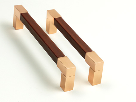 SQUARE SHORT CUSTOM METAL