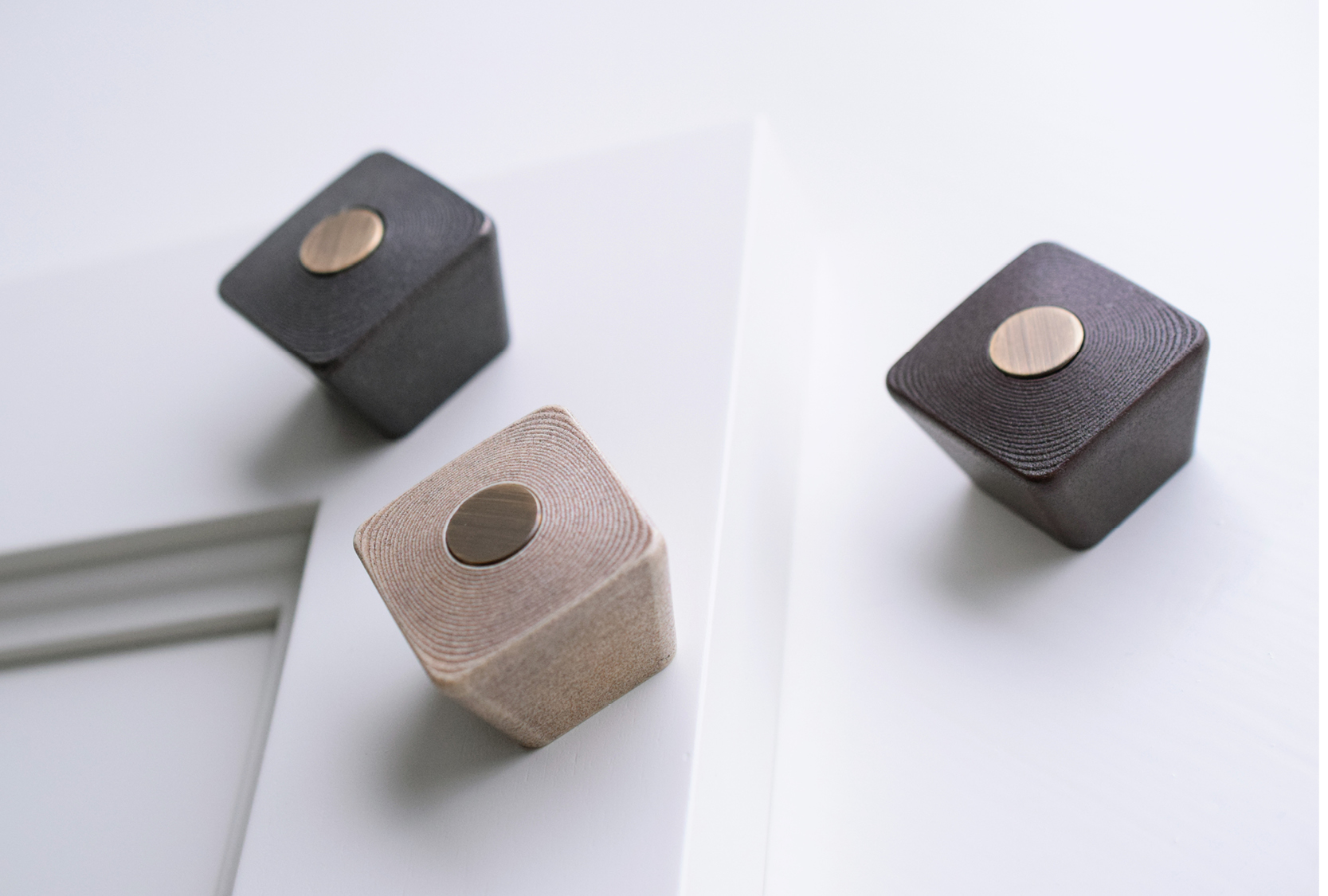 HICKORY BALANCE AMALFINE™ CABINET KNOB