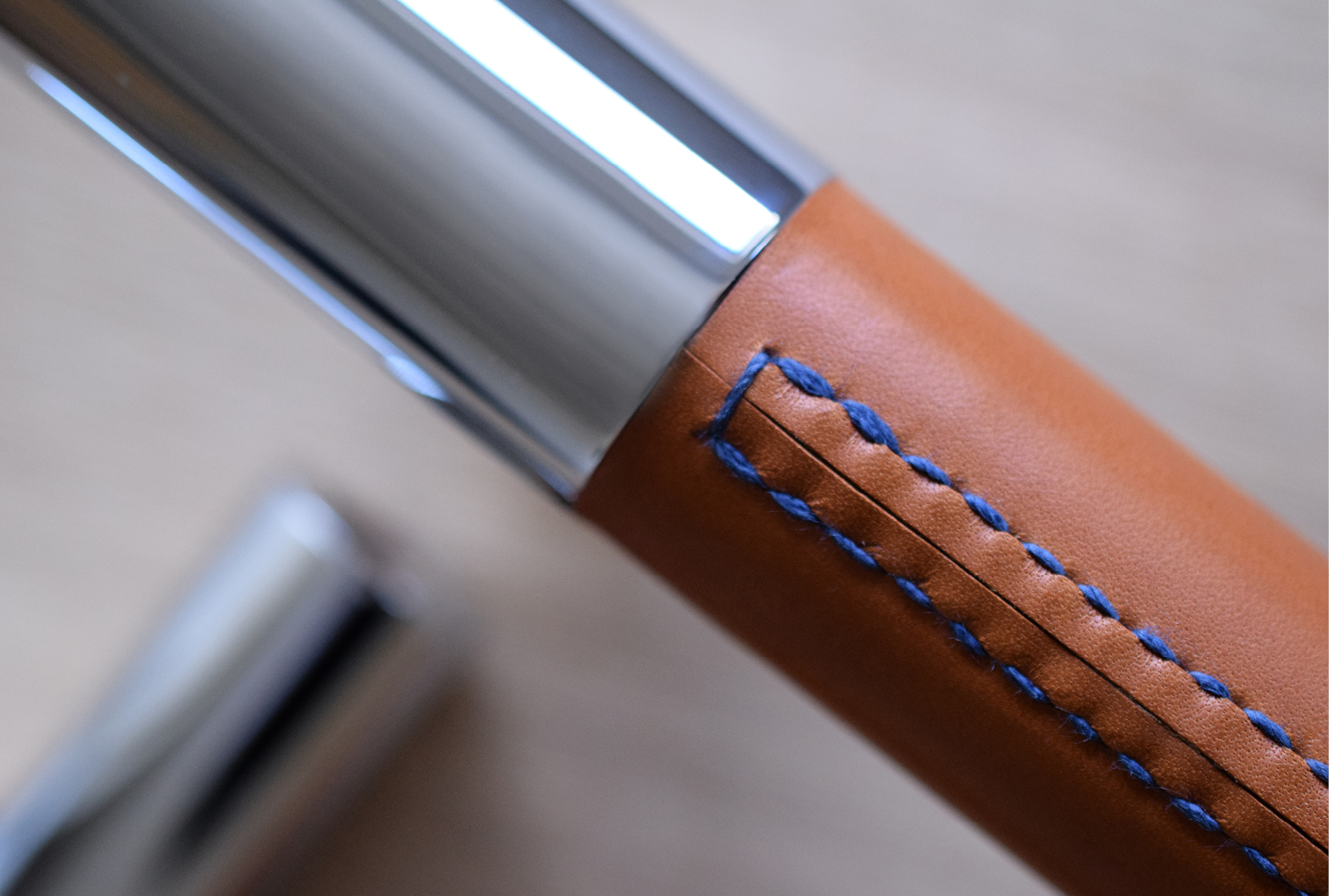 LARGE BARREL MULTI GRIP WITH BLUE STITCHING